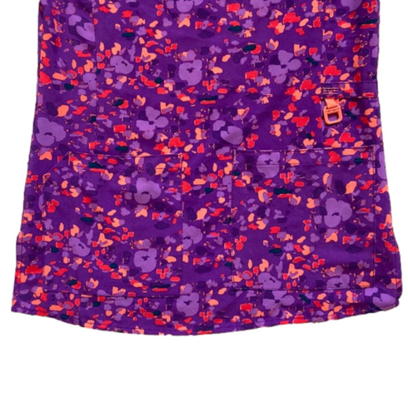 Carhartt Force Purple Patterned Scrub Top with Pockets - Picture 3 of 6